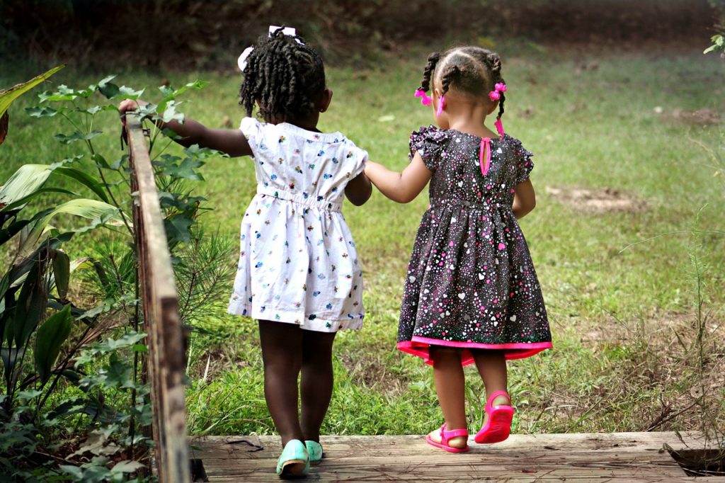 Little girls walking Stimulating Cognition